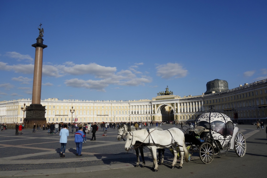 Best things to do in Saint Petersburg | Best Cities | No. 9: Saint Petersburg | Palace Square with Alexander Column