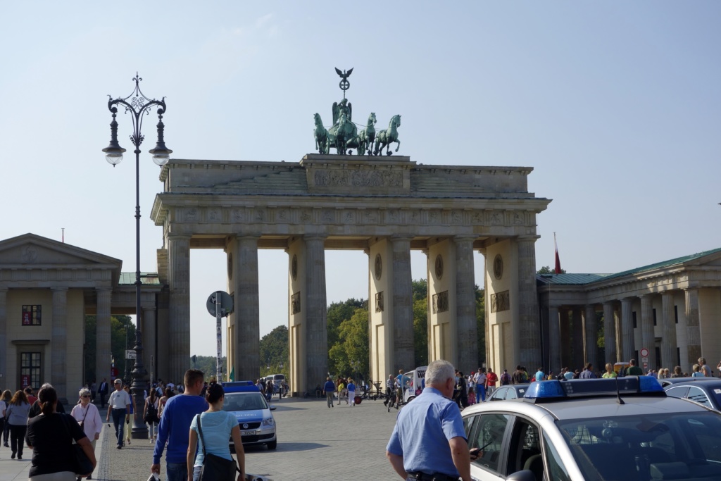 Best Things to do in Berlin | Best Cities | No. 23: Berlin | Brandenburger Tor (gate)